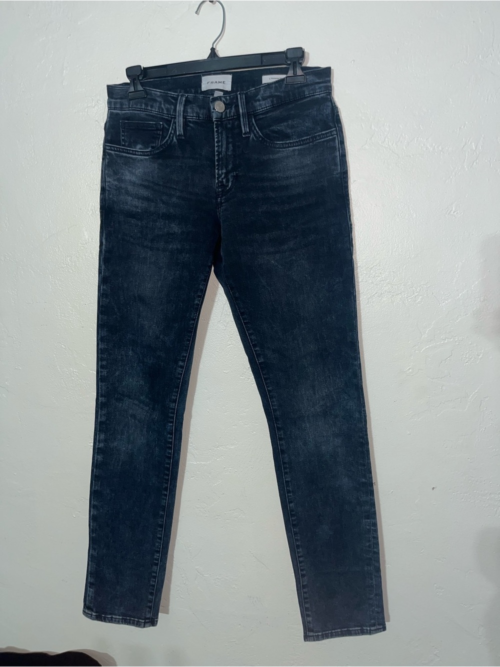 Frame Denim L’Homme Slim Men’s Organic Cotton Denim Jeans in Washed Black Skinny